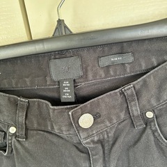 H&M メンズ スリム パンツの画像