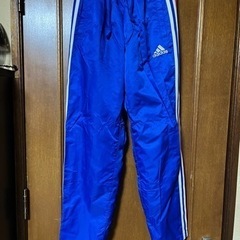 adidasシャカシャカパンツ