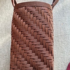 手織りのバッグの画像