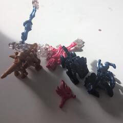 ほねほねザウルス