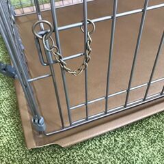 犬のケージ ハウス 囲い フェンス サークルの画像