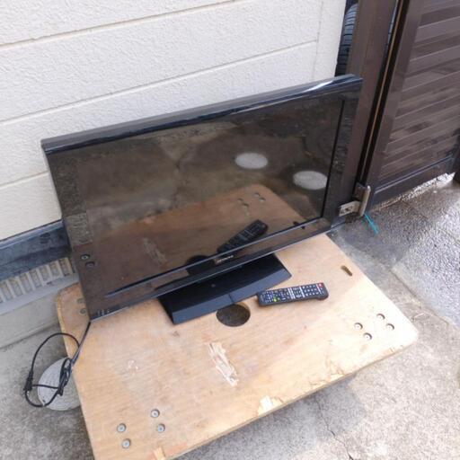 【2011年製】B-CASカード付き　動作OK　液晶テレビ