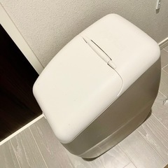 アップリカ　おむつゴミ箱