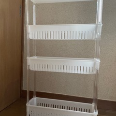 【決まりました】隙間収納棚