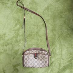 GUCCIポシェット