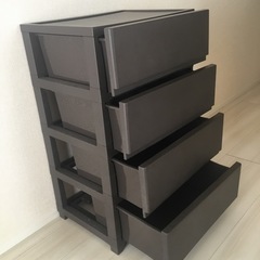 衣装ケー4段の画像
