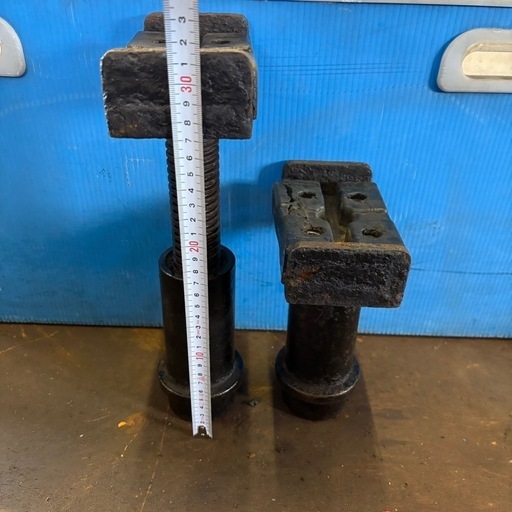 81）バンザイ/リフトアタッチメント/足ゲタ/2個/車整備 /ガード付き