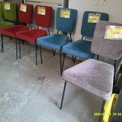 ID:20089510　イス　他６脚有り
