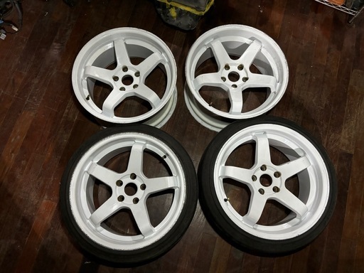 18インチホイール9.5j