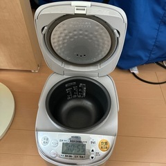 象印三合炊飯器の画像