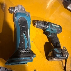工具 マキタの14.4グラインダーと10.8ドリルドライバの画像