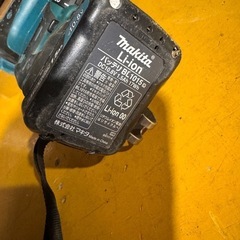 工具 マキタの14.4グラインダーと10.8ドリルドライバの画像