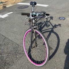 ⭐️【値下げ】クロスバイク　８段変速の画像