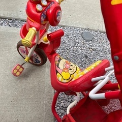 アンパンマン三輪車　手押しの画像