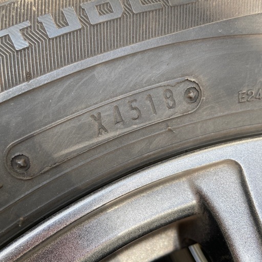 タイヤホイール　195/65R15
