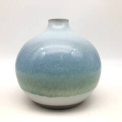 ss7212　小石原焼 太田秀隆作 花瓶 高さ17cm 共箱入り 青×緑 グラデーション 陶器製 壺 花器 焼物 陶磁器 ブルー系 フラワーベース 球 飾りインテリア 花瓶 中古の画像