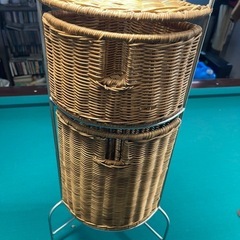 【中古】コーナー棚（ラタン）
の画像