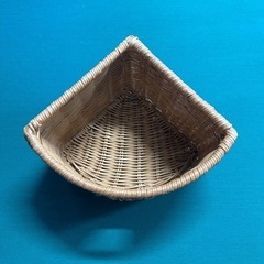 【中古】コーナー棚（ラタン）
の画像