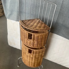 【中古】コーナー棚（ラタン）
