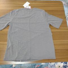 予定者決定　未使用のタグ付きTシャツ　グレーの画像