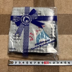 タオルハンカチ　新古品　青色