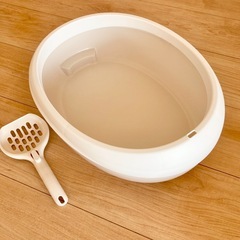 子猫用トイレ　ペット用品　②