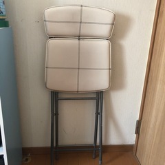 ニトリ折り畳み椅子の画像
