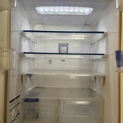 3/3　最終値下げ　【美品】大型冷蔵庫 6ドア 三菱 新品購入後 使用年数3年弱 パワーウインドウ 節電　の画像
