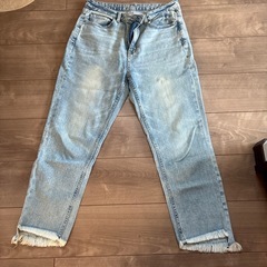 これからの季節に丁度良いジーンズ