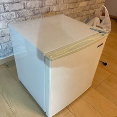 小型冷蔵庫の画像