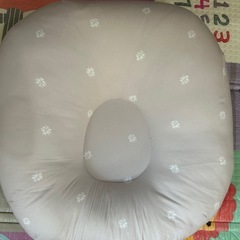 ラブツリークッション　中古の画像