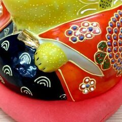 九谷焼 4号だるま招き猫 黄色 陶器 幸運 金彩 置物 オブジェ 焼物 伝統工芸 札幌市 中央区 南12条の画像