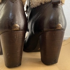 UGG レザー ボアショートブーツ 24cm 使用感ありの画像