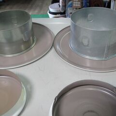 【9】ホイールキャップ　在庫（φ121mm ×3台　φ106mm ×1台）　化粧メガネ　配管穴ふさぎ　煙突穴塞ぎの画像