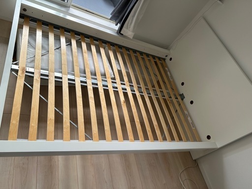 【交渉中】IKEA 定価35000円程　MALM ダブルベットフレーム　人気　美品