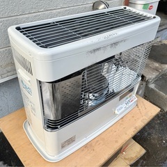 札幌市内配送可 17年製 コロナ FF式輻射石油ストーブ FF-6816PR 木造18畳/コンクリート28畳の画像
