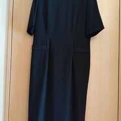 喪服　半袖ブラックフォーマルワンピース　13号の画像