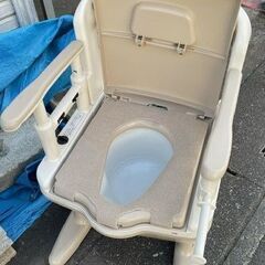 ポータプルトイレ