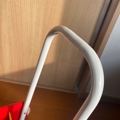 ブリオBRIO手押し車子供のおもちゃの画像