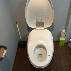 熊本県内 各メーカー トイレの解体・設置・入替工事はお任せ下さい。新品・展示品・新古品などもご対応いたします - リフォーム