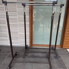 ハンガーラック