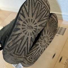 UGG レディース ムートンブーツ ブラック 24cmの画像