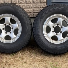 ホイール付きスタッドレスタイヤ265/70R16
