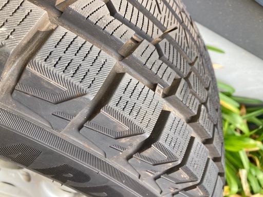 ホイール付きスタッドレスタイヤ265/70R16ナット付き 中古スタッドレス