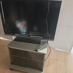（取引中）32インチテレビとテレビ台セットの画像