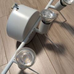 IKEA イケア Tross トロス シーリングライトの画像