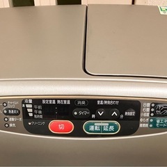 HITACHI 石油ファンヒーターの画像