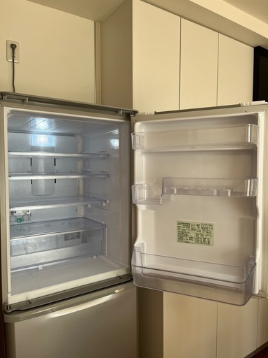 シャープ350L冷蔵庫SJ-W354H22年購入