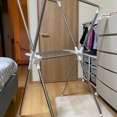 ニトリ　折りたたみ物干しラック