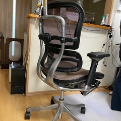 パソコン用椅子の画像